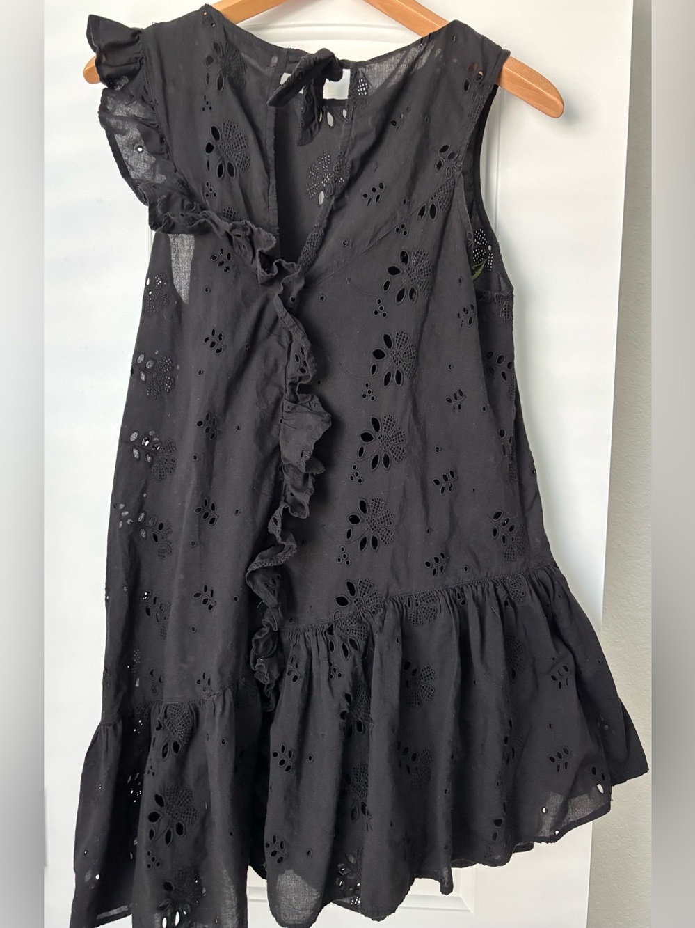 Zara Black Eyelet Embroidered Floral Ruffle Dress L - Picture 2 of 4